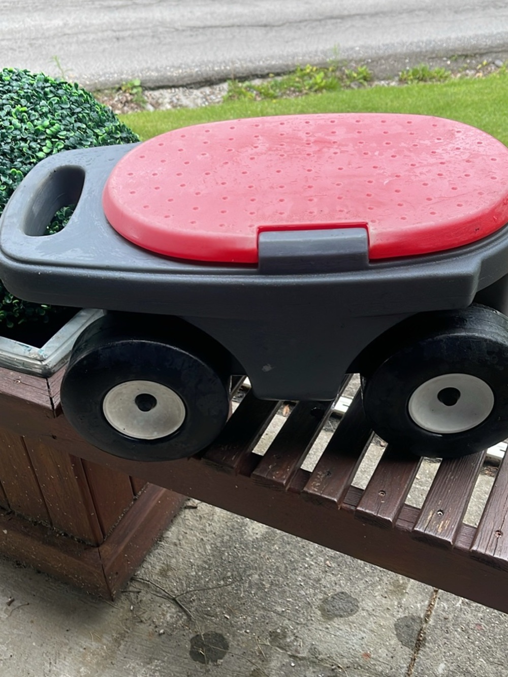 Ride-On Push gardening Cart